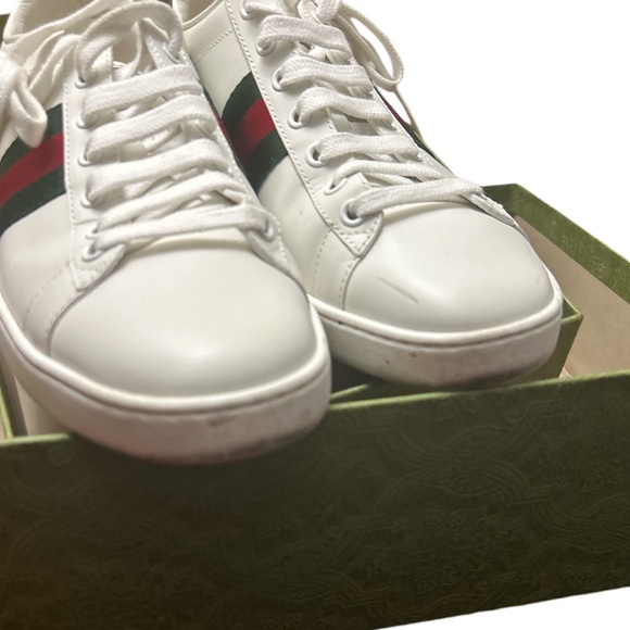 Gucci White Leather Sneakers - Picture 7 of 11
